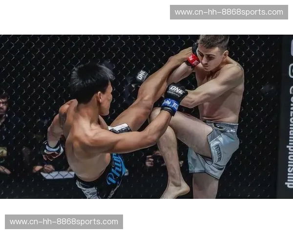 狂犬撕咬还是闪电魅影?李宁vs勒德斯拉:一场关于搏击美学与意志极限的巅峰对话 狂犬撕咬还是闪电魅影?李宁vs勒德斯拉:一场关于搏击美学与意志极限的巅峰对话